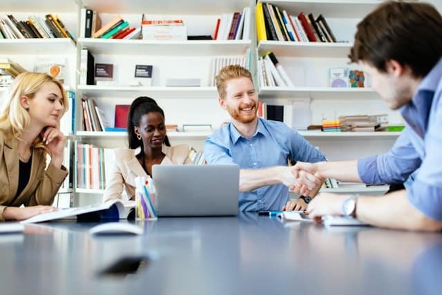 Working in Canada: A Complete Guide for Foreign Workers